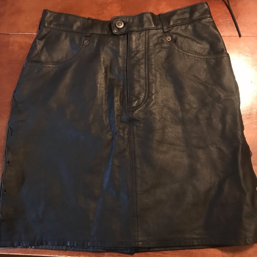 Leather skirt